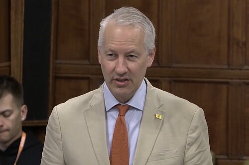 Gideon Amos MP speaks in debate on community pharmacies