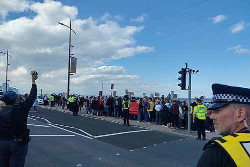 Anti-UKIP protesters outnumber UKIP 50 to 1