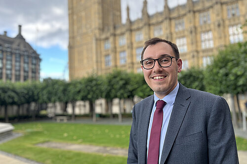 Tom Gordon MP outside the Houses of Parliament