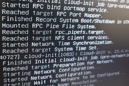 Computer server booting - text on screen