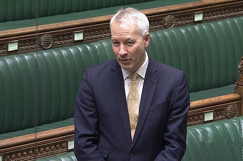 Gideon Amos speaks at trial by jury debate January 2026