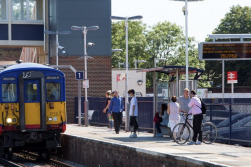 Worcester Park Station